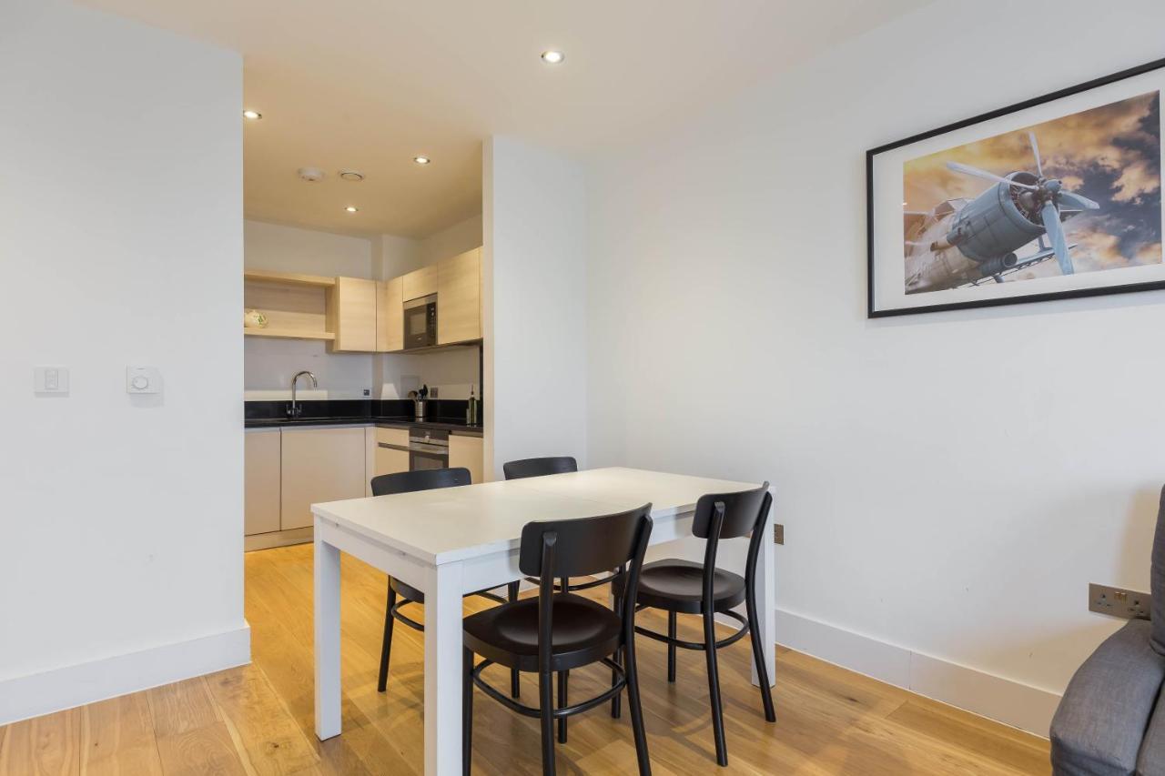 לונדון Portobello Apt With Floor-To-Ceiling Views מראה חיצוני תמונה